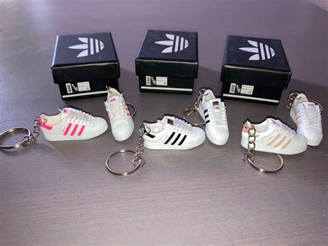 adidas schuh anhänger